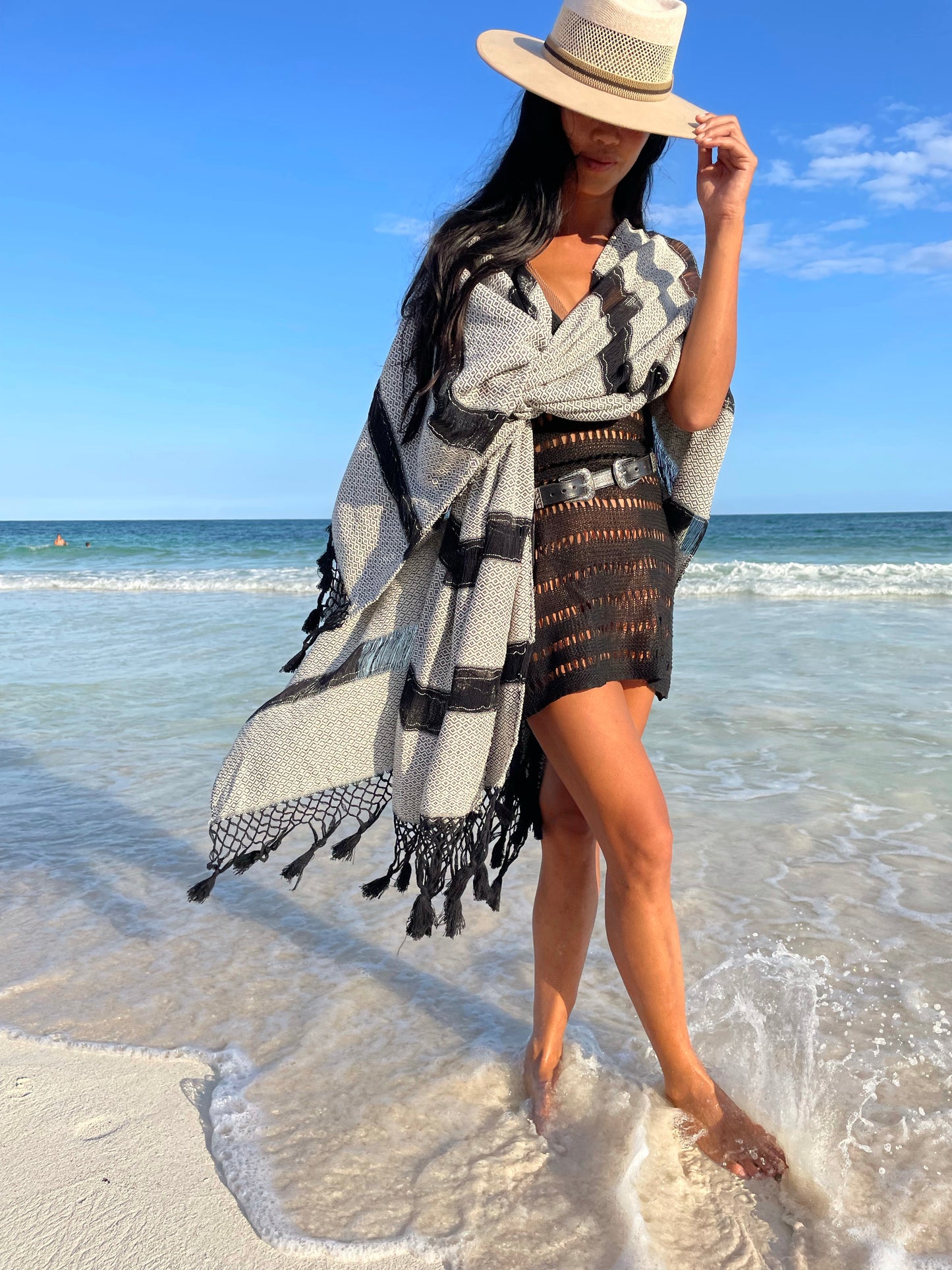 Poncho zebra fringe