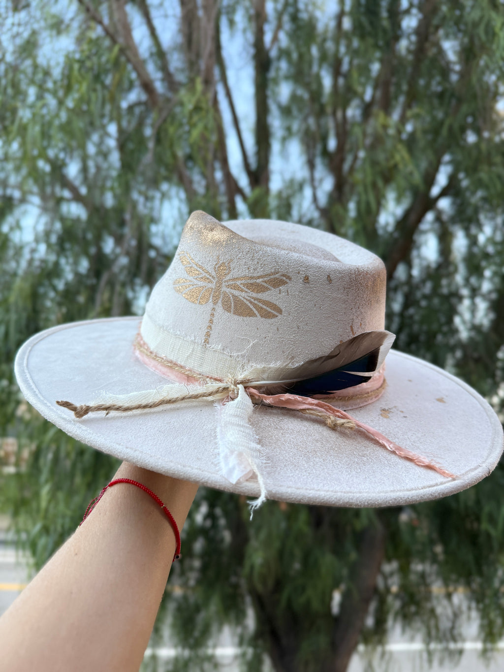 Dragonfly hat/ Ivory/ White