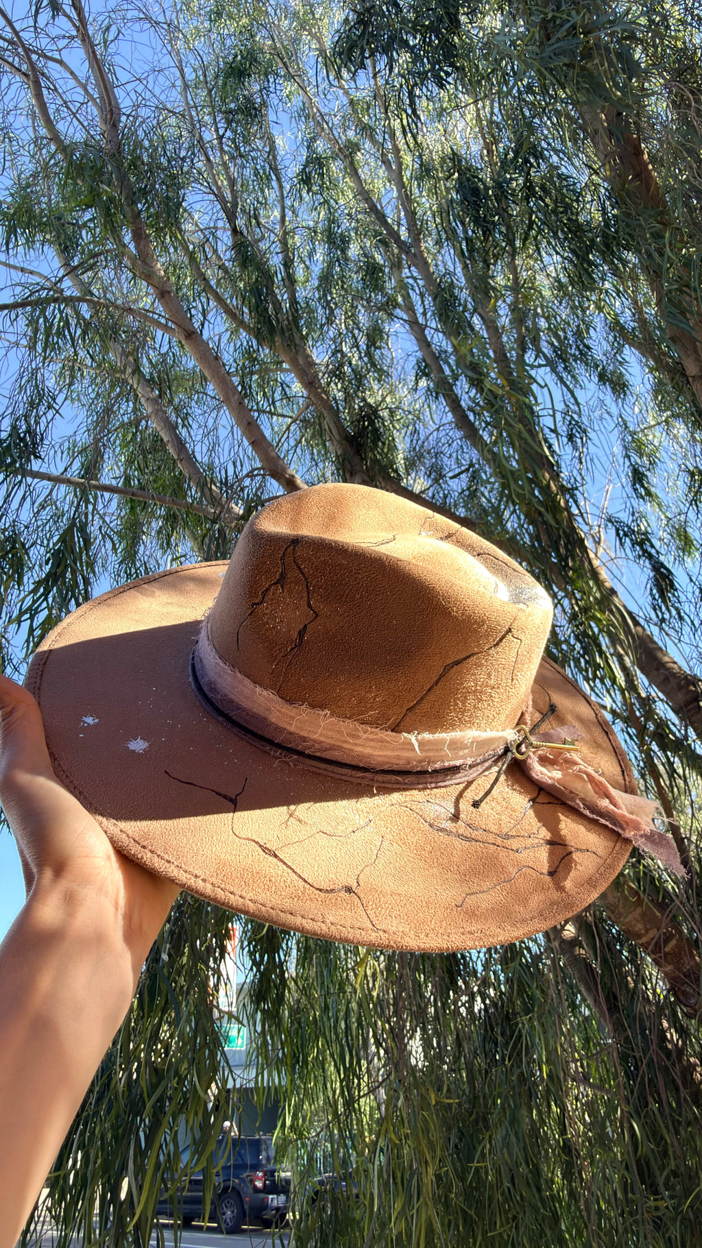 Desert Explorer/ Mocha/Silver