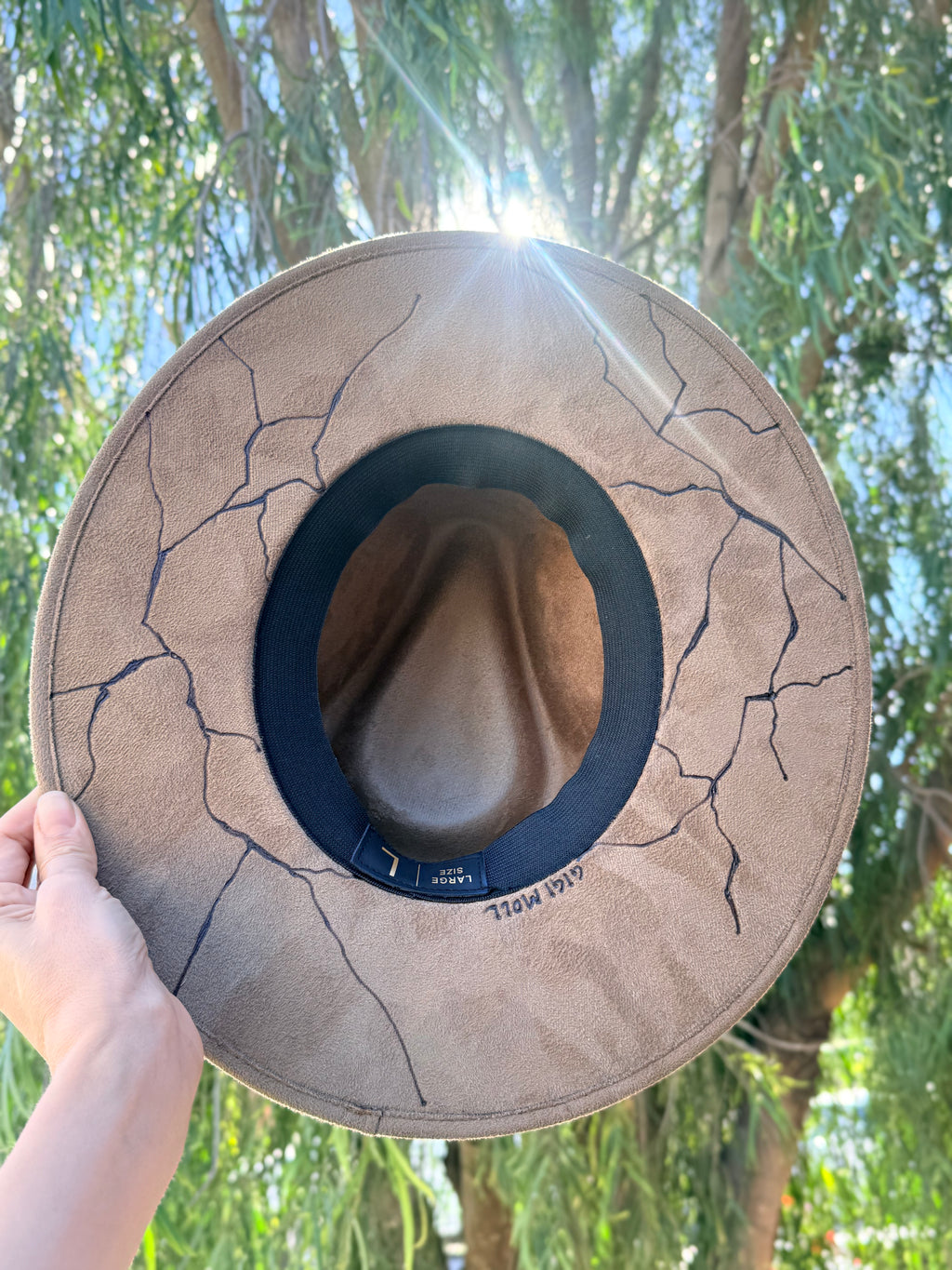 Desert Explorer/ Mocha/Gold