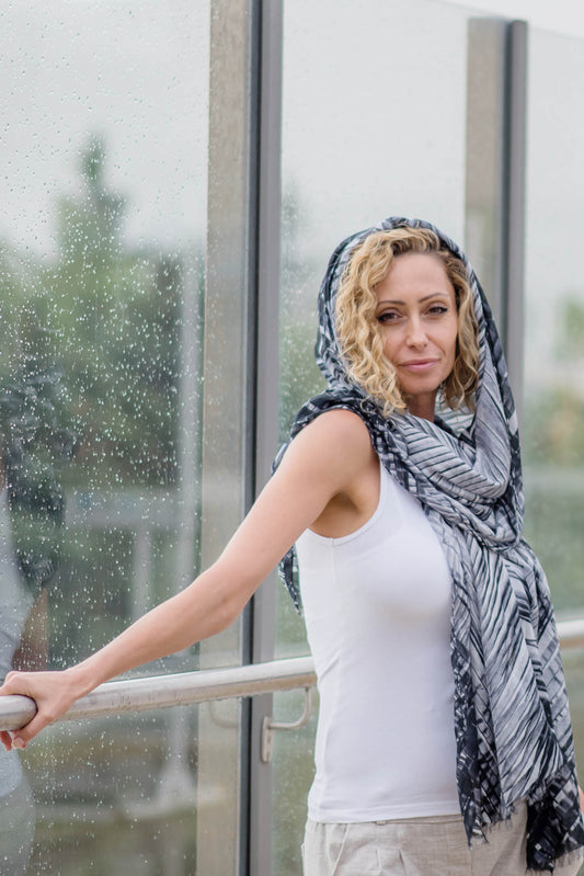 URBAN JUNGLE SCARF
