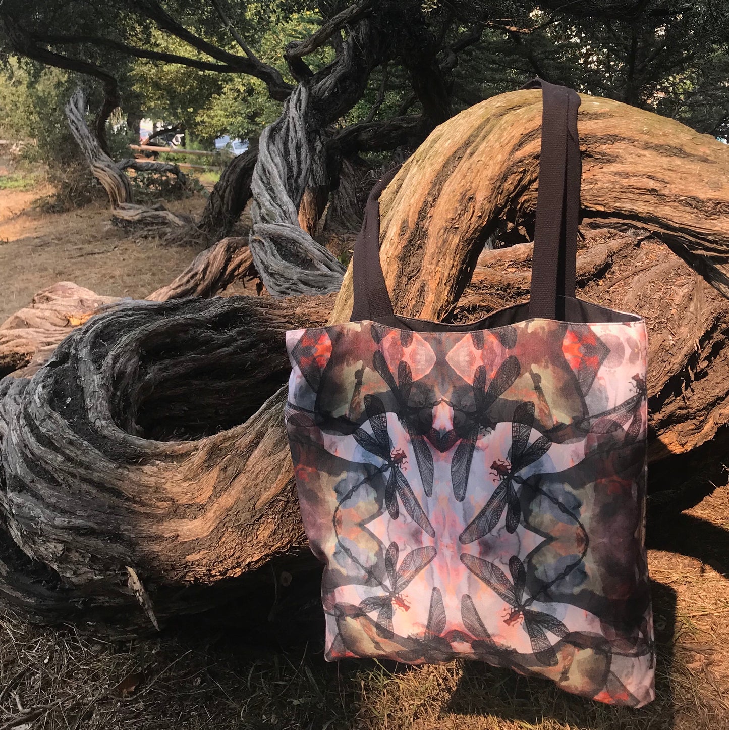 MIDNIGHT DRAGONFLY TOTE