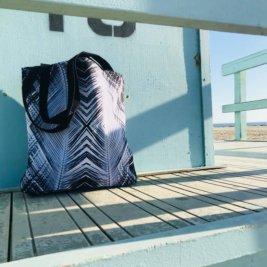 URBAN JUNGLE TOTE